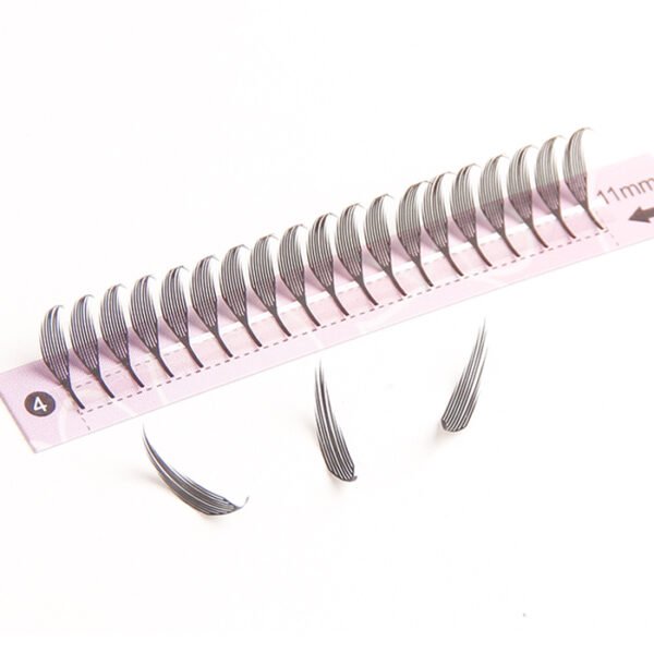 Plume Spire Premade Fan Eyelashes